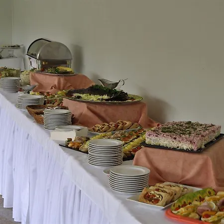 Bily Kun Hotel 3*