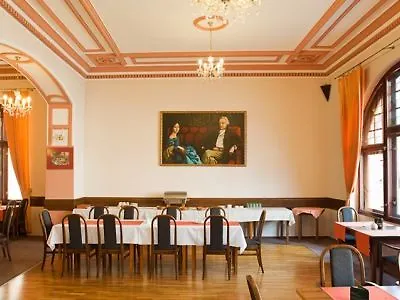 Bily Kun Hotel Karlsbad